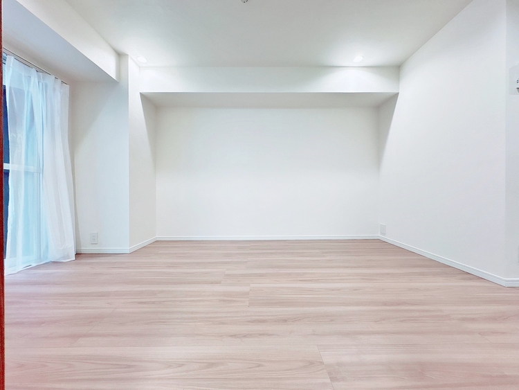 居間 居心地の良い空気感は、暮らしのステージを彩り、心からのやすらぎと満足感を与えてくれます。