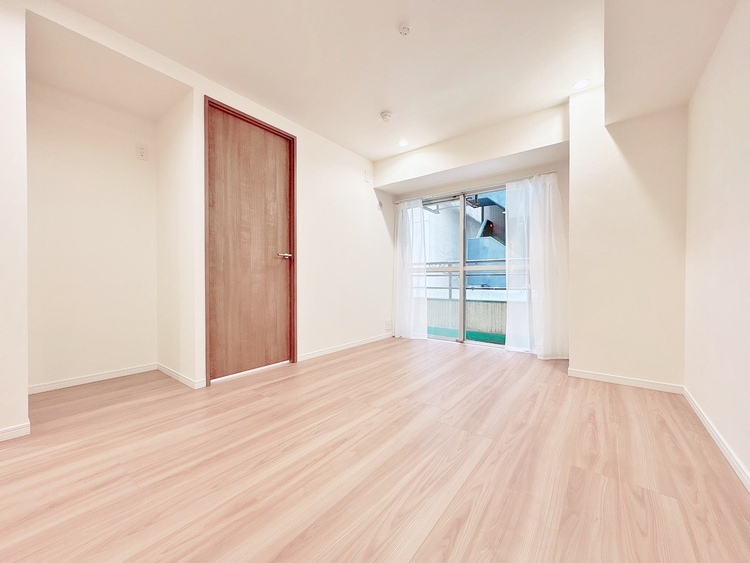 居間 快適に過ごす毎日を求めて、暮らしの中でご自身の「マイホーム」に創り上げて下さい。