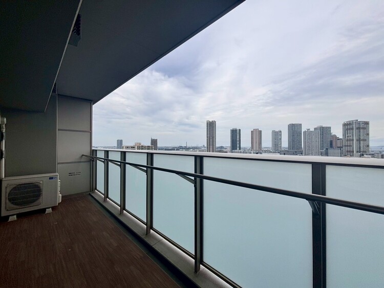 その他 朝の澄んだ空気や、夕方に吹く清々しい風を感じられるバルコニー。