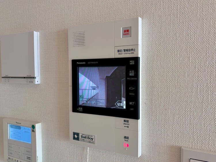 その他 誰が来てもわかる様にモニター付きインターホンを設置。