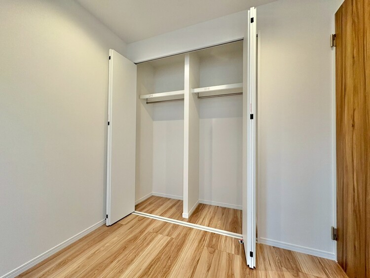 その他 収納スペースが付いていて、お部屋を広く使っていただけます。