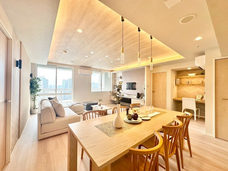 居間 快適に過ごす毎日を求めて、暮らしの中でご自身の「マイホーム」に創り上げて下さい。