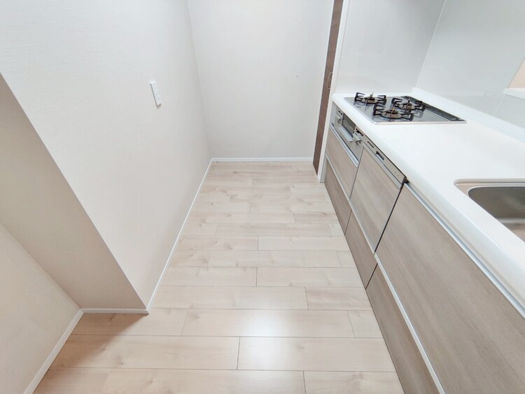 その他 開放感のあるキッチンスペース。調理をしながら、会話も弾みそうですね。