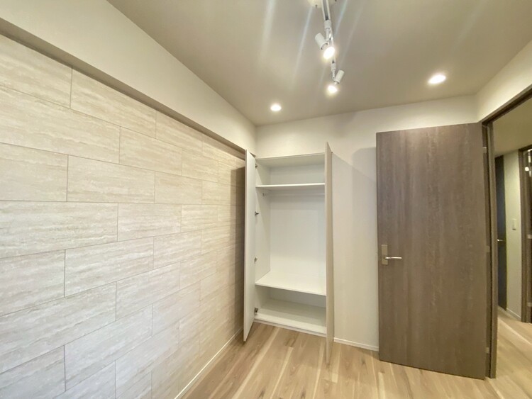 その他 家電やスーツケース、ストック品など何でも片付く嬉しい空間です。