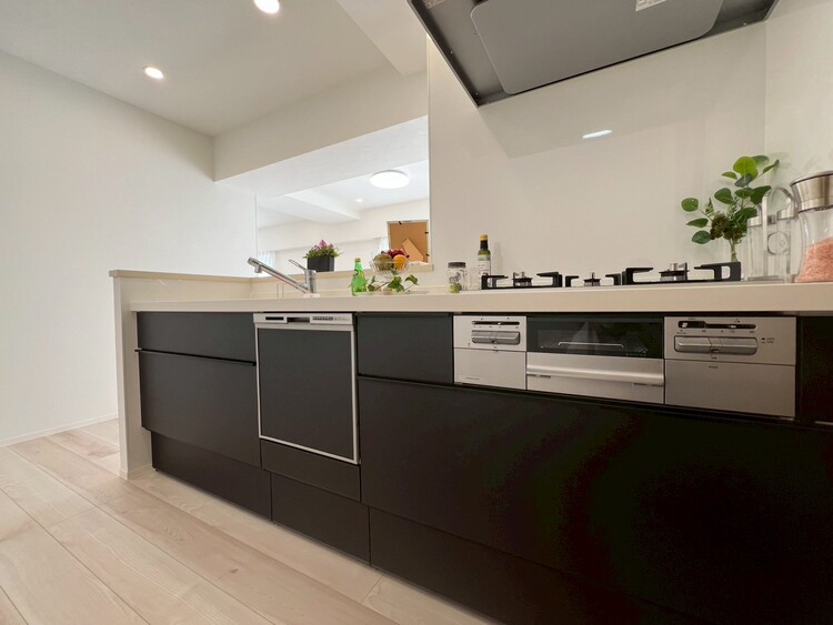 その他 使いやすくスタイリッシュなキッチン空間になっております。