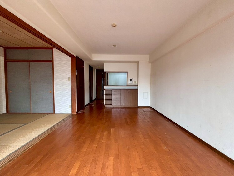 居間 充実した生活は伸びやかな居室空間から始まります。