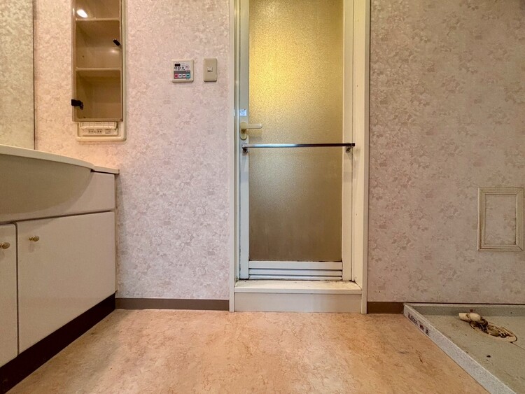 洗面 十分な広さの脱衣所。