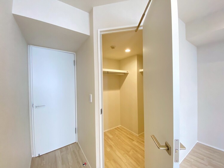 その他 収納スペースが付いていて、お部屋を広く使っていただけます。