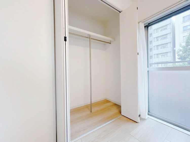 その他 収納スペースが付いていて、お部屋を広く使っていただけます。