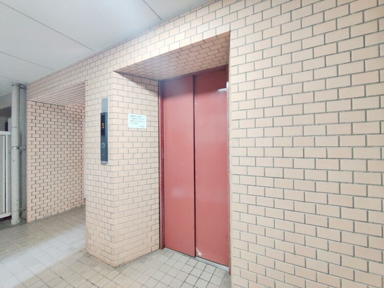 その他 エレベーター完備のため荷物が多くなっても安心。