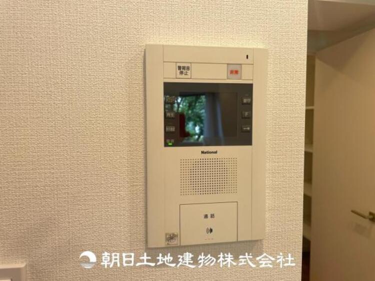 その他 TVモニター付きインターホンは訪問者のお顔を確認出来安心な機能です！