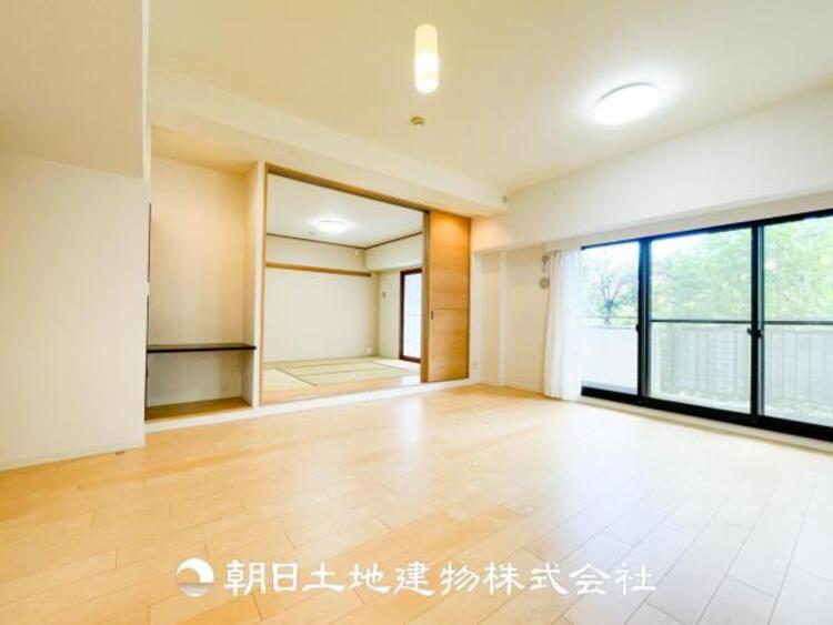 居間 家族や友人との時間など、１番多くの時間を過ごす空間だからこそ。