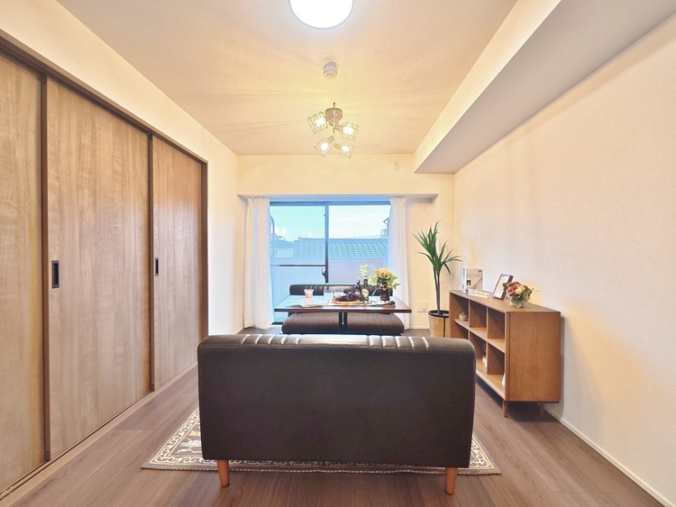 居間 豊かな居住性と、安心感を満たすクオリティが見事に調和した住空間。