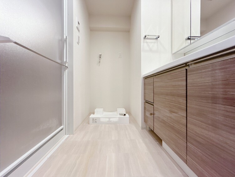 洗面 清潔感と心地よさを重視した、上質感漂うパウダールーム。