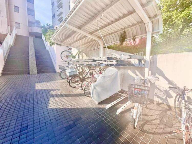 その他 管理の行き届いた駐輪場は屋根付きで雨の日も安心です。