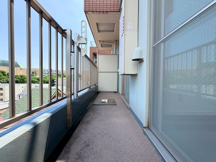 その他 朝の澄んだ空気や、夕方に吹く清々しい風を感じられるバルコニー。