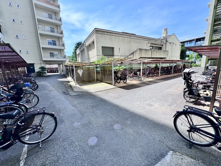 その他 駐輪場も綺麗に整頓されています。※空き状況は都度ご確認下さい。