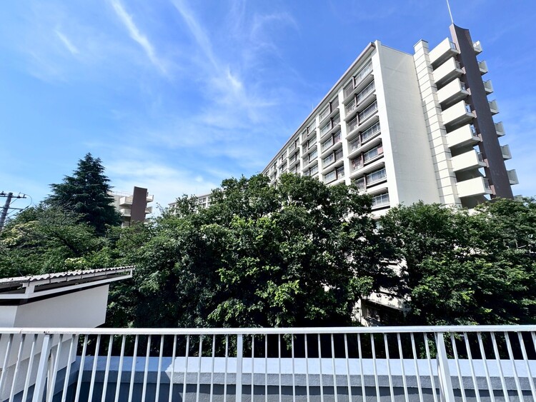 その他 眺望や窓からの景色が良いと、家で過ごす時間も快適です。