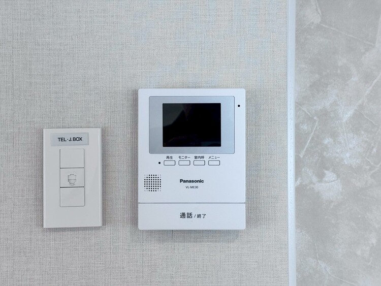 その他 誰が来てもわかる様にモニター付きインターホンを設置。
