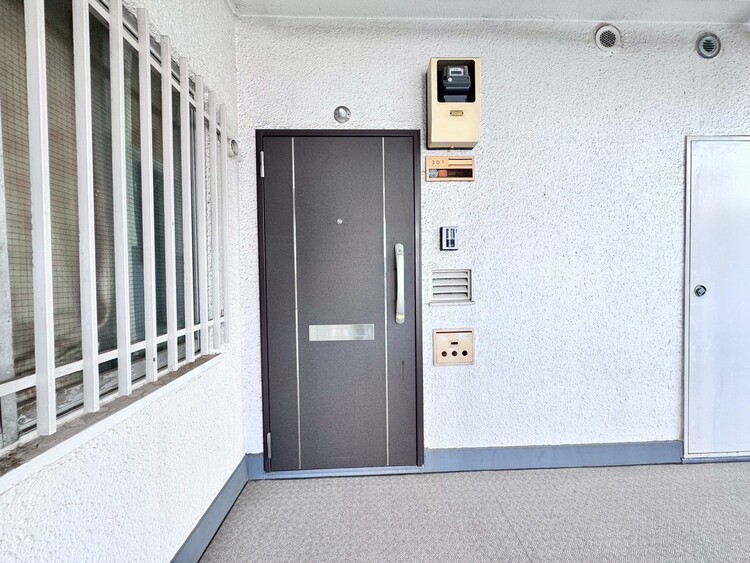 その他 清潔感のある落ち着いた雰囲気の玄関です。