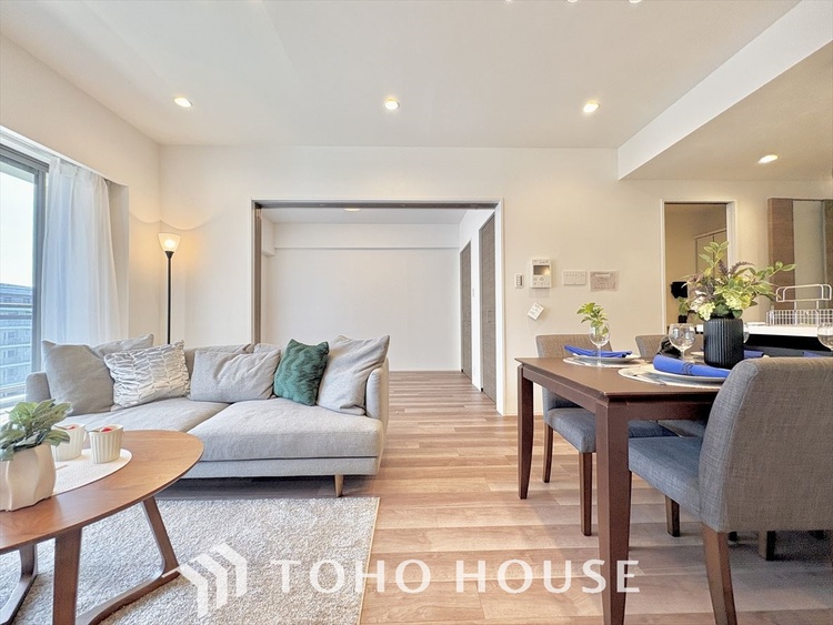 内装 家族みんなの笑顔が、笑い声が絶えない幸せいっぱいのこの場所で新たな生活が始まる。