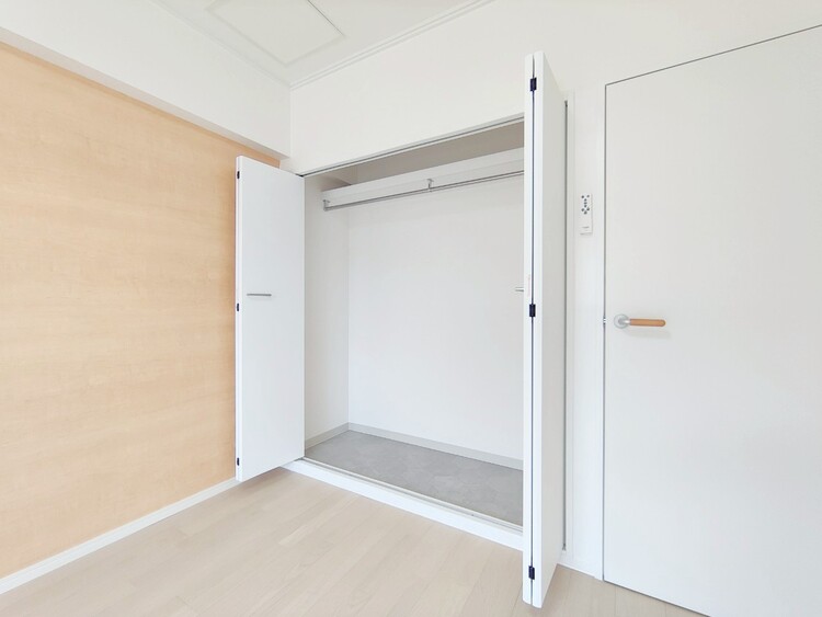 その他 収納スペースが付いていて、お部屋を広く使っていただけます。