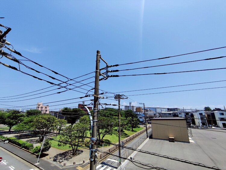 その他 眺望や窓からの景色が良いと、家で過ごす時間も快適です。