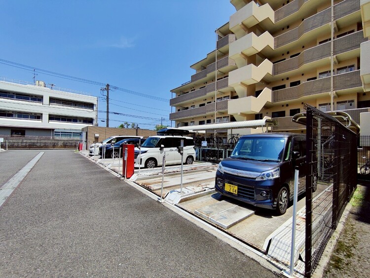 その他 駐車スペースが嬉しいですね。※空き状況は都度ご確認下さい。