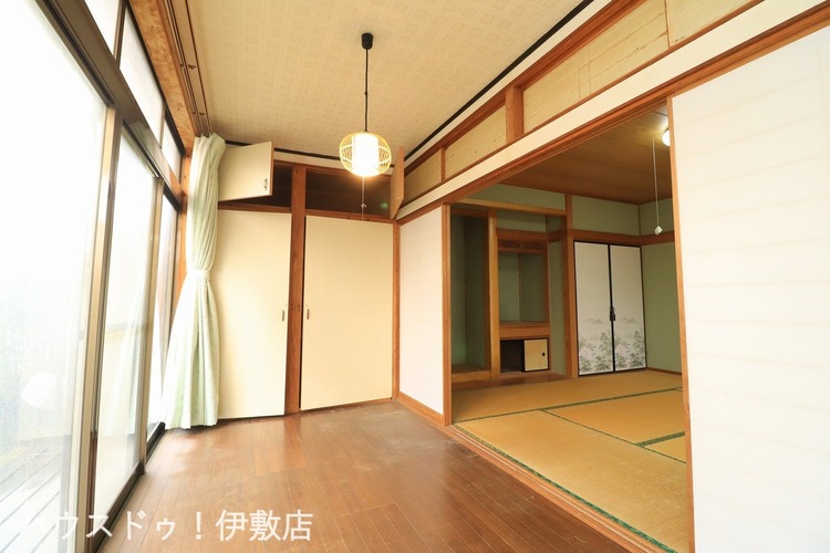 内装 【1F広縁】広々とした広縁付で日向ぼっこをしながらゆっくり過ごせそうです