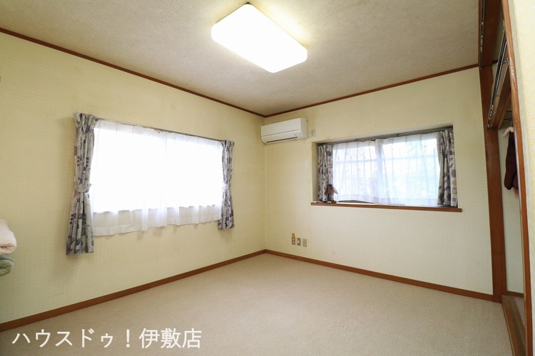 内装 【洋室8帖】