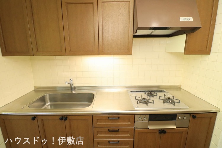 キッチン 【キッチン】ステンレス製のキッチンで、傷に強く、耐久性があります