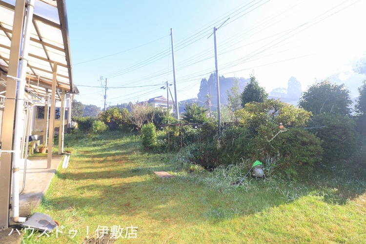 その他 【庭】広々とした庭付きです！BBQやキャッチボールなど楽しめそうです！