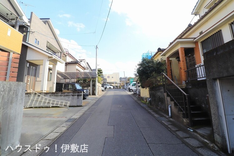 外観 【前面道路】南側前面道路、東側方面