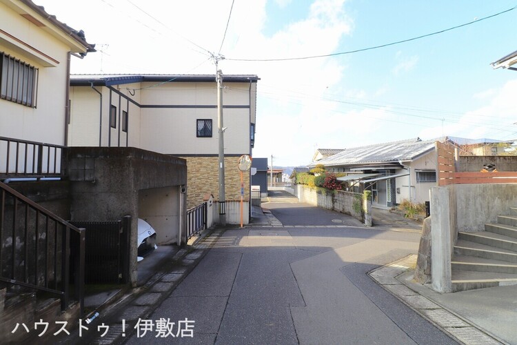 外観 【前面道路】南側前面道路、西側方面