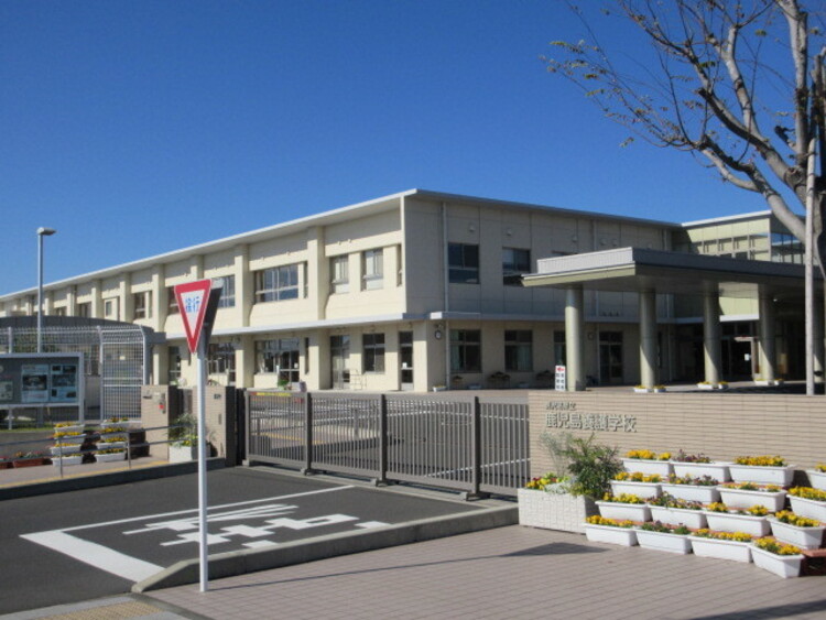 周辺 県立養護学校校訓　・明るく　・強く　・たくましく 徒歩 約10分（約770m）