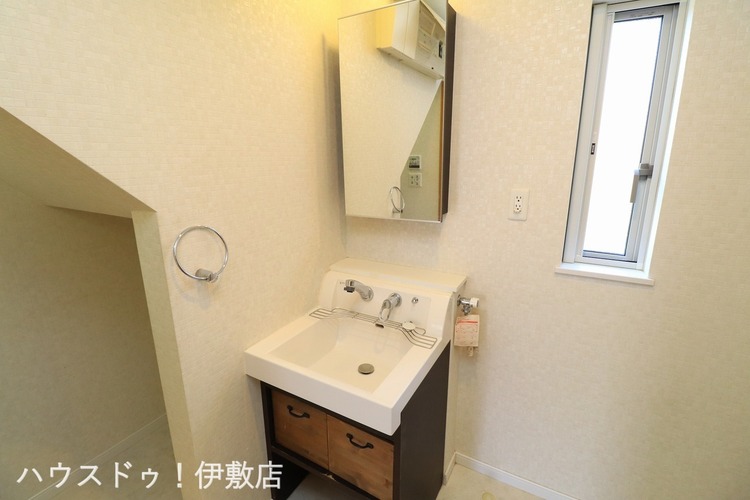 その他 【洗面台】収納付きの洗面台です！