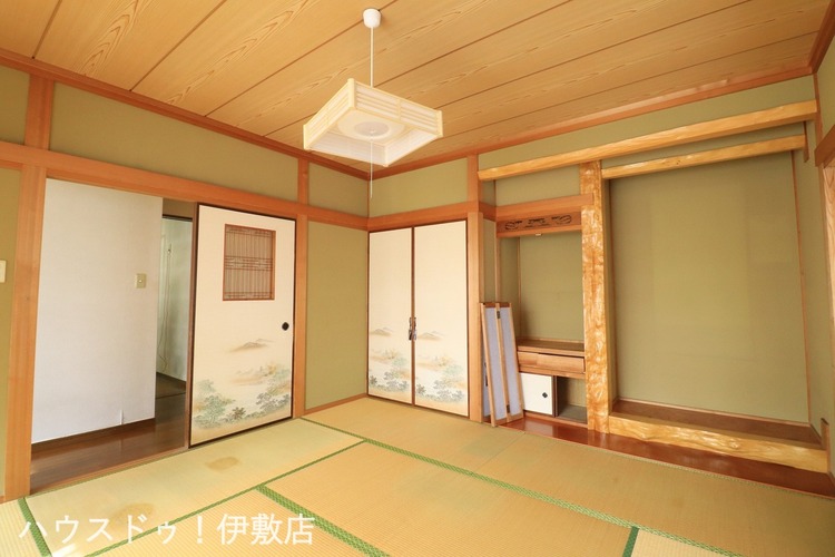 内装 【1F和室】玄関近くにあり、客間としても使用可能です