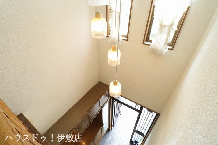 内装 【玄関吹抜】開放感のある玄関吹抜