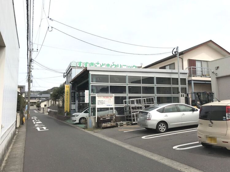 周辺 すずきこどもクリニック診療科目	小児科診療時間	平日：9:00〜19:00水曜日：	9:00〜12:00土曜日：	9:00〜12:00昼休憩時間：12:00〜15:00… 徒歩 約12分（約890m）
