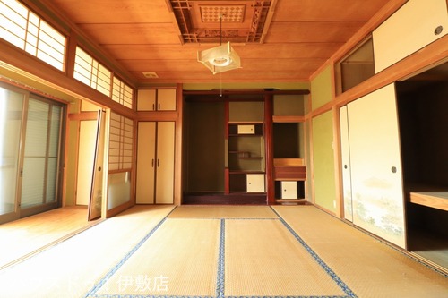 西餅田　中古戸建の画像