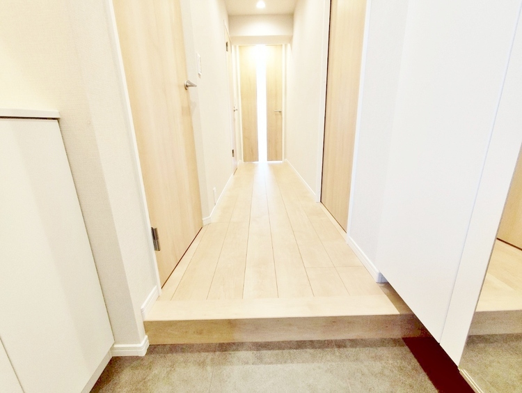 玄関 シューズボックスを完備した玄関です。