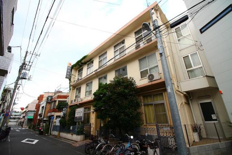 周辺 医療法人社団同善会同善病院