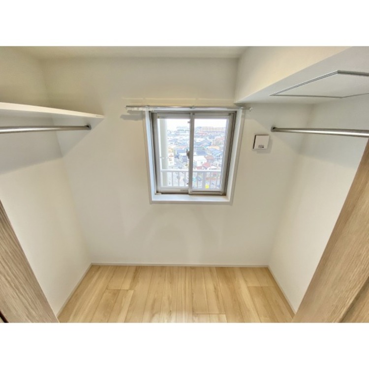 収納 ウォークインクローゼット