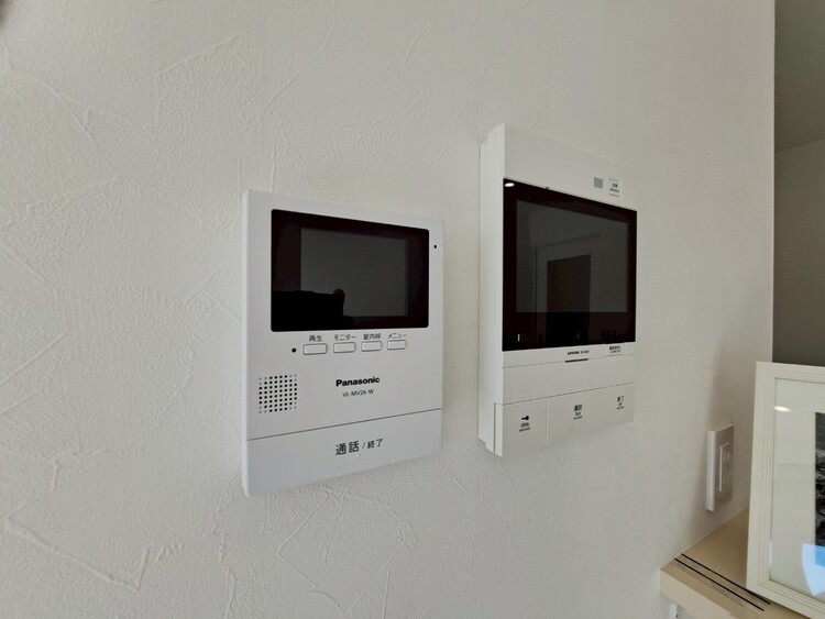 その他 誰が来てもわかる様にモニター付きインターホンを設置。