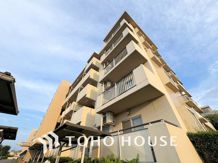 外観 〜最上階・南東向き・2面バルコニーにて陽当り・眺望良好〜コンビニ・スーパー・学校まで至近〜