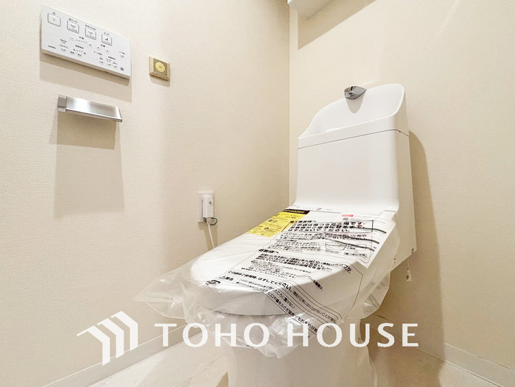 トイレ トイレには快適な温水洗浄便座付