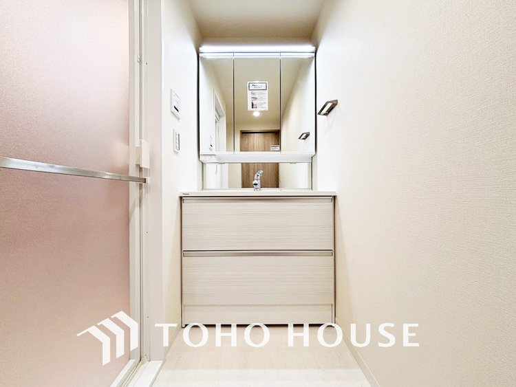 洗面 豊富な収納スペース、身支度のしやすい洗面所