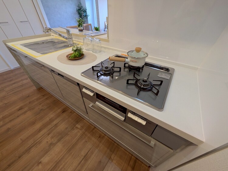 その他 使いやすくスタイリッシュなキッチン空間になっております。