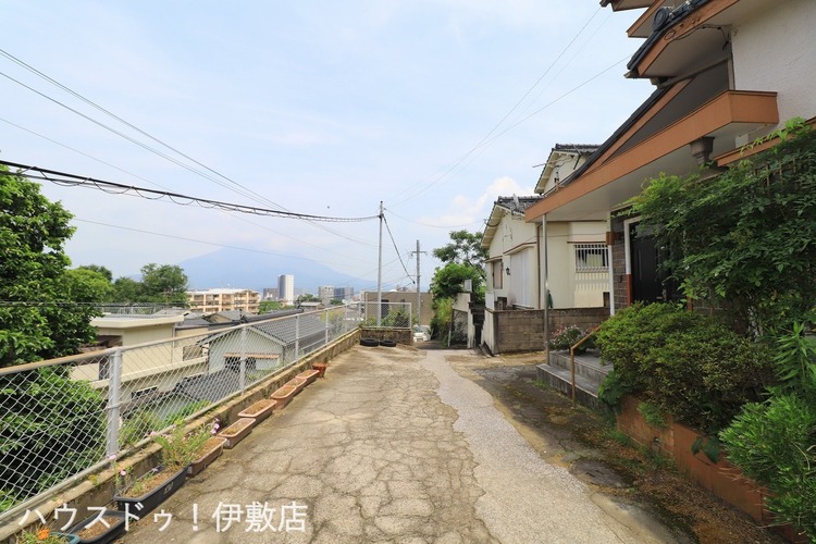 外観 【前面道路】敷地から桜島が眺望可能です！桜島の変化を感じながら過ごせます