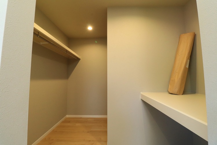 その他 【ウォークインクローゼット】